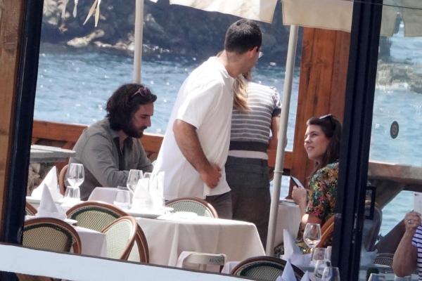 Charlotte-Casiraghi-and-Dimitri-Rassam-have-a-romantic-getaway-out-and-about-in-Positano-02.jpg
