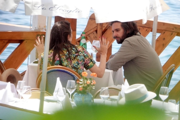 Charlotte-Casiraghi-and-Dimitri-Rassam-have-a-romantic-getaway-out-and-about-in-Positano-03.jpg