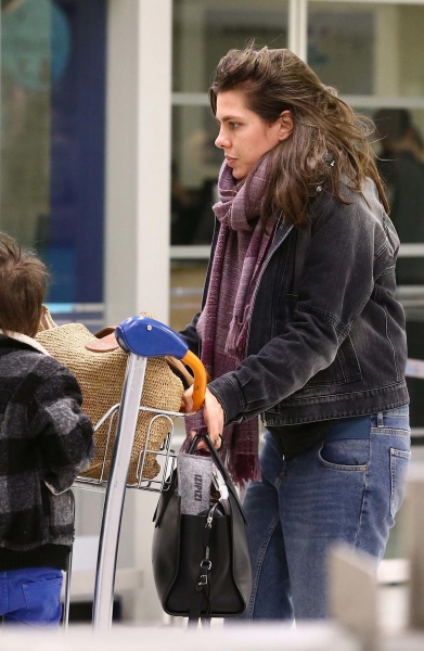 Charlotte-Casiraghi-arrives-at-Paris-Charles-de-Gaulle-Airport-with-her-son-Raphael-2.jpg
