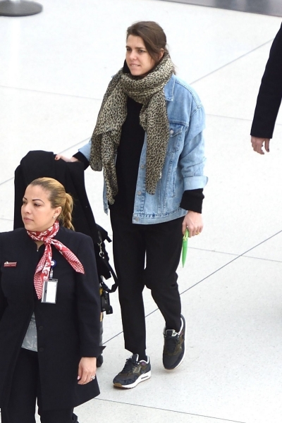 charlotte-casiraghi-seen-at-the-jfk-airport-in-new-york-city-3.jpg