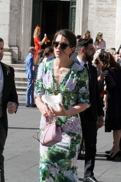 charlotte-casiraghi-with-her-new-boyfriend-dimitri-in-rome-for-a-wedding-280517_5.jpg