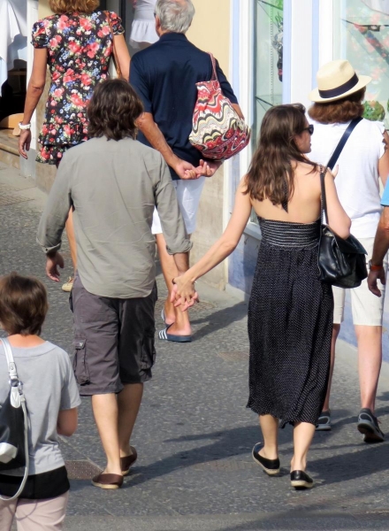 Charlotte-Casiraghi-and-Dimitri-Rassam-have-a-romantic-getaway-out-and-about-in-Positano-18.jpg