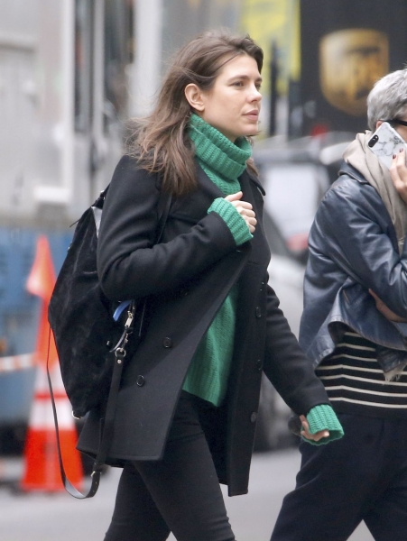 charlotte-casiraghi-out-for-shopping-in-new-york-city-5.jpg